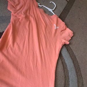 A short sleeve shirt it is fabric